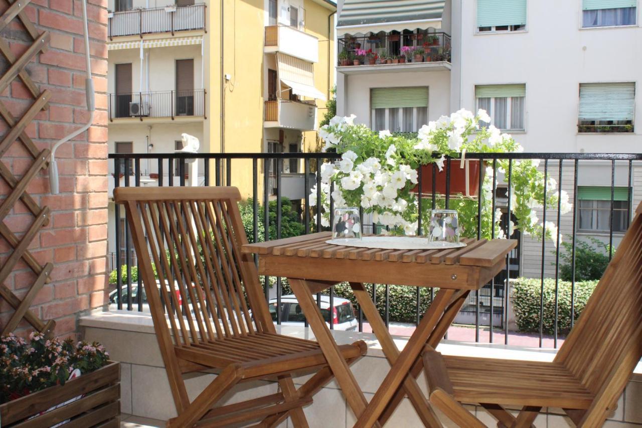 Aurora Bnb Pisa Bagian luar foto